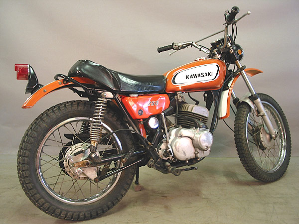 カワサキ ２５０ＴＲ バイソン: 70年代のオートバイ
